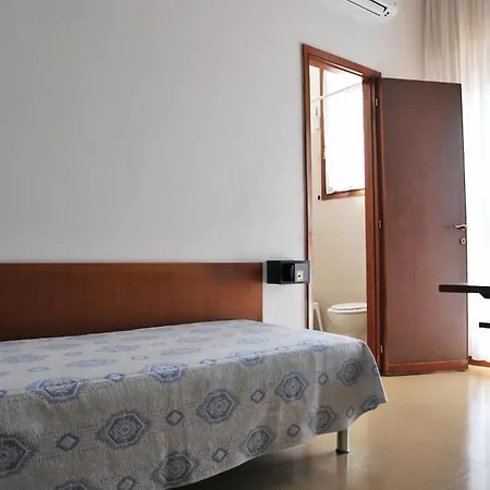 Reno 3*